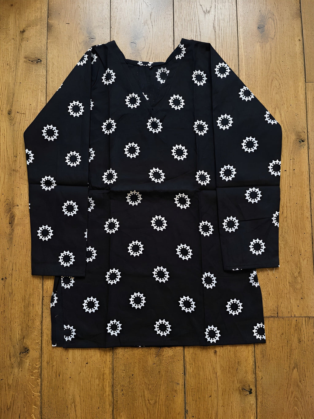 Women's Grey Pure Cotton V-Neck Printed Top